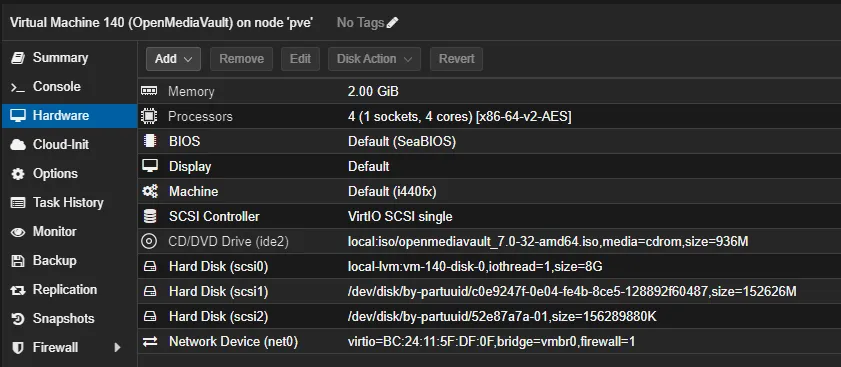 Menu Hardware de Proxmox 8